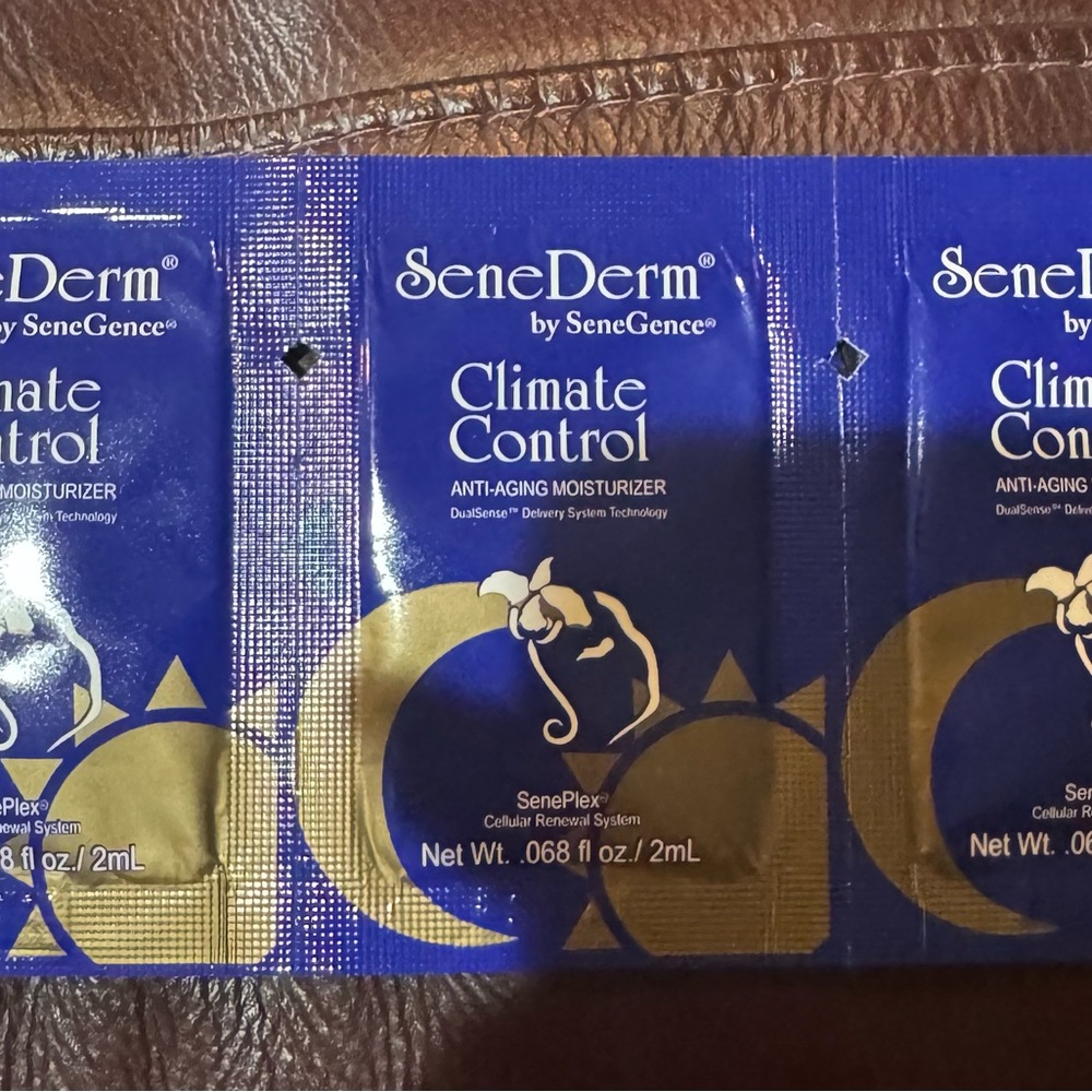 SeneGence Blue Moisturizer Climate Control